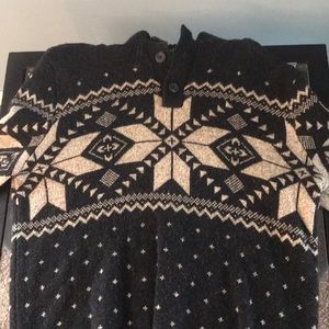 Winter sweater snow flake